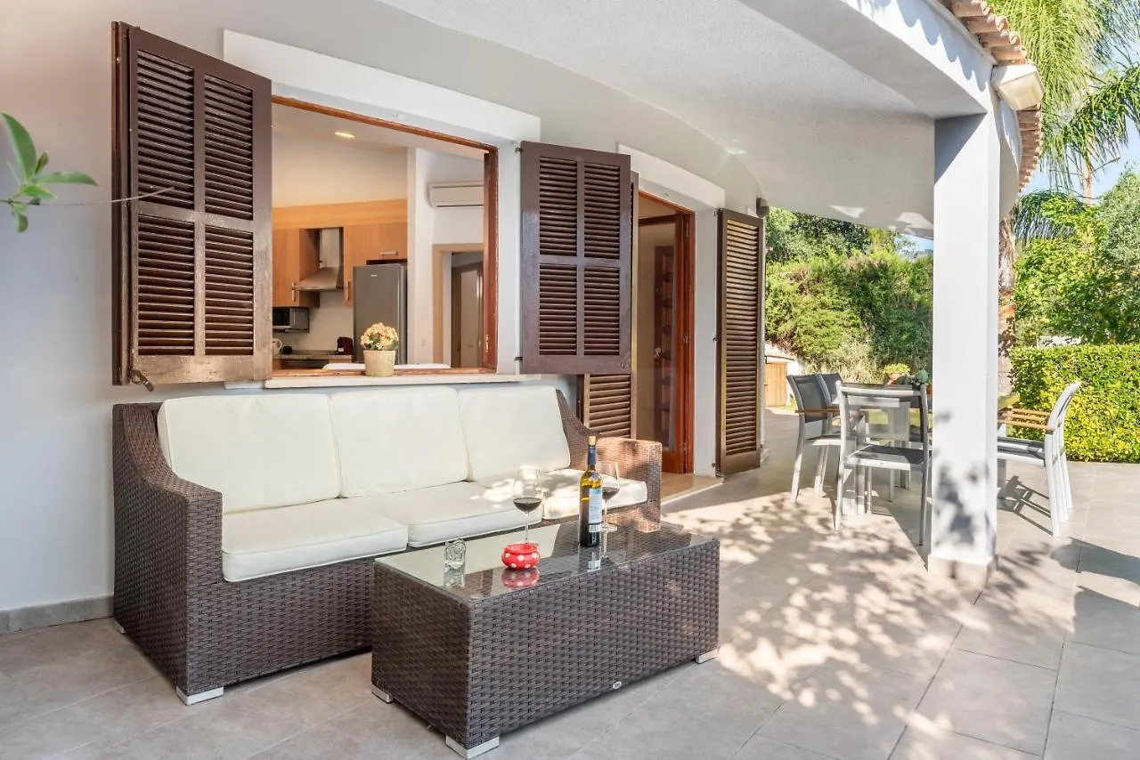 Casa Pequena Crestatx Villa