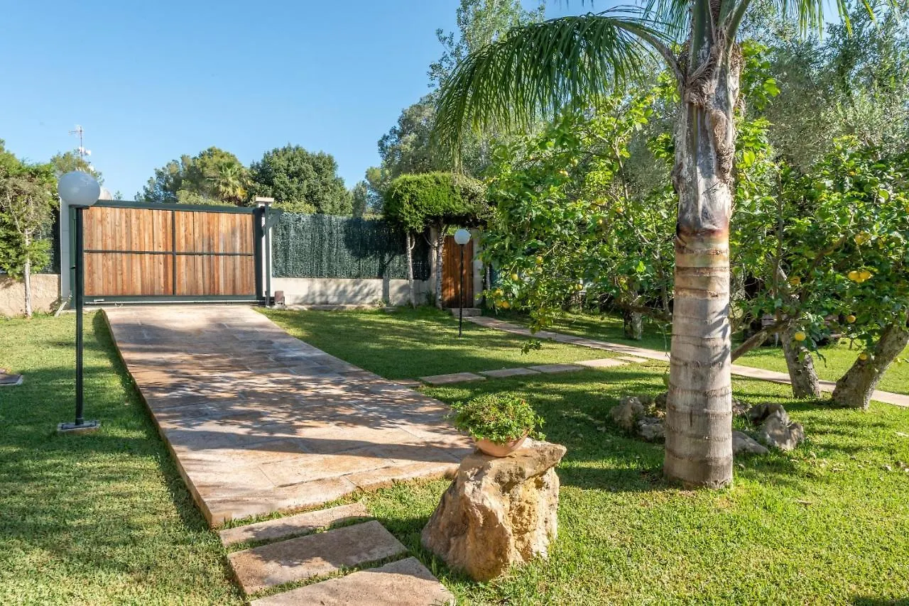 Casa Pequena Crestatx Villa